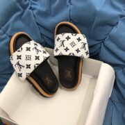 LV SLIPPERS - Image 2