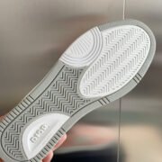 DR B27 Sneakers - Image 3