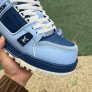 LV TRAINER MAXI Porcelain blue - Image 3