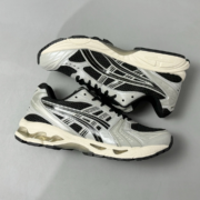 Asics GEL-Kayano 14 1201A019-005 - Image 3