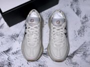 GUCC Rhyton sneaker with NY Yankees ™ Patch 548638 DRW00 9022 - Image 2