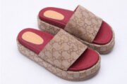 GUCC SLIPPERS - Image 11