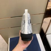 DR B23 Sneakers - Image 3