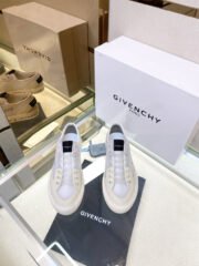 Givench Spectre Low-TOP SNEAKER - Image 7