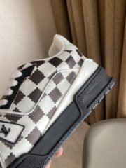 Loui Vuitto TRAINER SNEAKER - Image 4