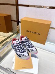 LV SPRINT SNEAKER - Image 6