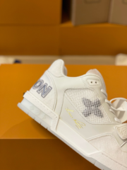 Loui Vuitto TRAINER SNEAKER - Image 8