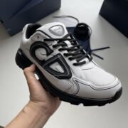 DR B30 Sneakers - Image 6