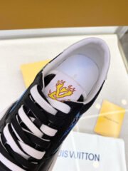 Loui Vuitto Low-Top SNEAKER - Image 6