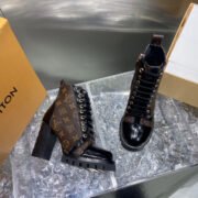 LOUS VUITON BROWN STAR TRAIL ANKLE BOOTS - Image 9
