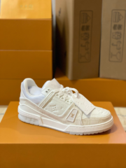 Loui Vuitto TRAINER SNEAKER - Image 6