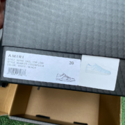 AR1M1 Low-Top Sneaker - Image 5