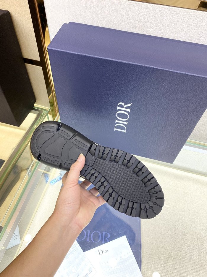 cbda479fd68ed1126767c1bda95f63b301adf6f5 DR BOOTS - Image 6