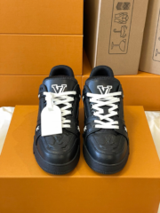 Loui Vuitto TRAINER SNEAKER - Image 4