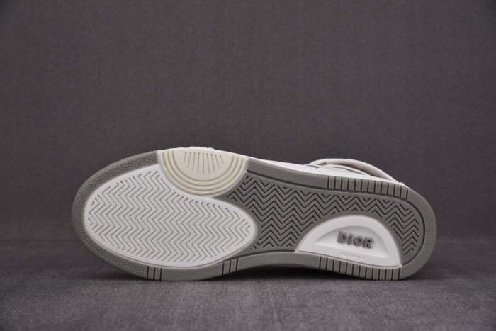 cd63d81eca6b6bce94786fceb09fd2fc23f70434 DR B27 SNEAKER - Image 18