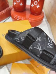 LV SLIPPERS - Image 3