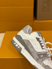 Loui Vuitto TRAINER SNEAKER - Image 7