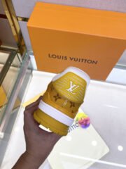 Loui Vuitto Low-Top SNEAKER - Image 5