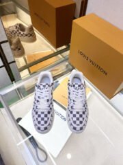 LV TRAINER SNEAKER LOW - Image 4