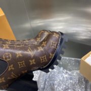 LOUS VUITON BROWN STAR TRAIL ANKLE BOOTS - Image 6