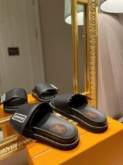 LV SLIPPERS - Image 4