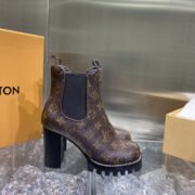 LOUS VUITON BROWN STAR TRAIL ANKLE BOOTS - Image 8