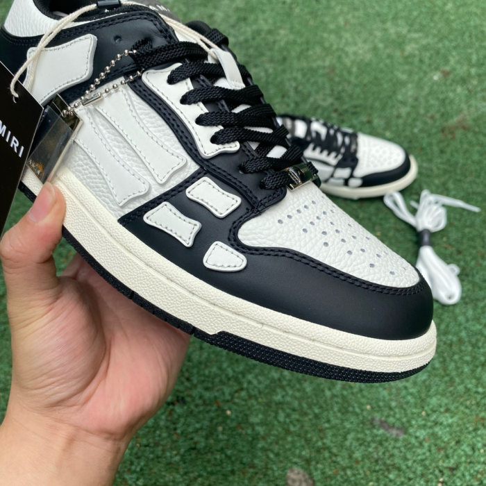 AR1M1 Low-Top Sneaker - Image 6