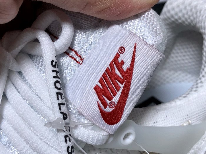 dd8cad0748819b4499ecc227d462b27b02a2e693 OFF-WHITE X NIKE AIR PRESTO WHITE AA3830-100 - Image 16