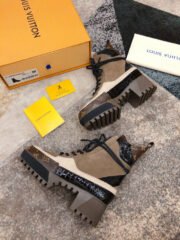 LOUS VUITON LAUREATE PLATFORM DESERT BOOT - Image 3