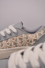 DR B33 SNEAKER - Image 9