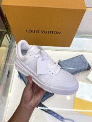 Loui Vuitto TRAINER SNEAKER - Image 6