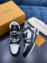 Loui Vuitto TRAINER SNEAKER - Image 3