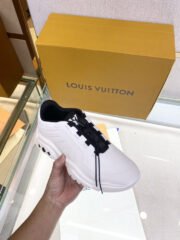 Loui Vuitto MILLENIUM SNEAKER - Image 6