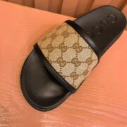 GUCC SLIPPERS - Image 9