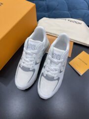 Loui Vuitto TRAINER SNEAKER - Image 9