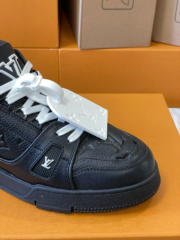 Loui Vuitto TRAINER SNEAKER - Image 9