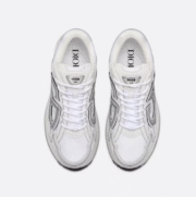 DR B30 Sneakers - Image 3