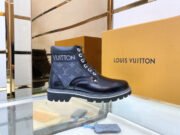 LOUS VUITON BOOTS - Image 3