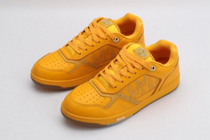 f3edfad6cd414be8e86536309cf9dde14315d965 DR B27 SNEAKER - Image 9