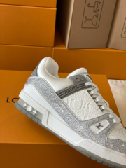 Loui Vuitto TRAINER SNEAKER - Image 8