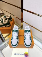 Loui Vuitto Low-Top SNEAKER - Image 6