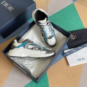 DR B30 Sneakers - Image 9