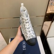 DR B23 Sneakers - Image 4